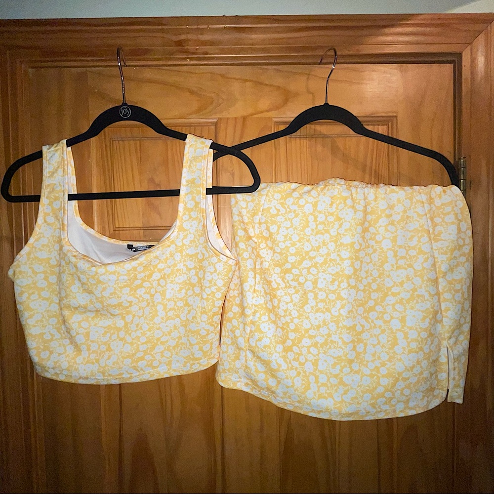Matching set! Top & Skirt